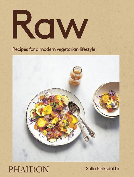 A modern and fresh take on vegetarian, vegan, and raw food - now available in paperback for the first time Raw, by acclaimed Icelandic cook Solla Eiríksdóttir, was first published in 2016, when the concept of raw food was relatively new. Now a widely accepted route to healthy eating, her book features 75 healthy and delicious mainly raw recipes, introducing readers to an approach to ethical and sustainable eating that has found its way into the everyday diets of people around the world. Divided into five chapters - breakfast, snacks, light lunches, main dishes, and sweet treats - the book abounds with bright, fresh tastes such as turmeric tostadas, quinoa pizza, kelp noodles with tofu, and vegan vanilla ice cream.