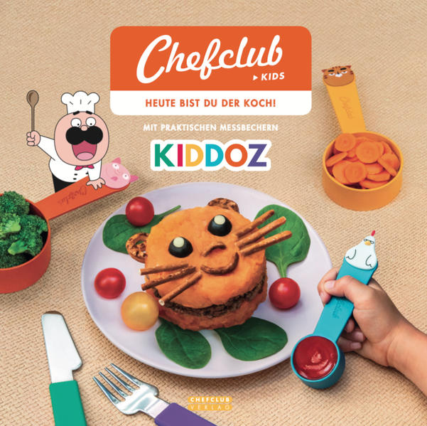 Mit deinem Buch und den extra für Chefclub Kids entworfenen Kiddoz-Messbechern, können Ihre Kinder Gerichte selbst zubereiten. Ein Schmetterling aus Joghurtkuchen, ein Schaf aus Blumenkohl, das Sonnensystem als Gemüsetarte - all diese Rezepte können Sie in der Familie zum Leben erwecken. 6 super praktische Messbecher Mit den Kiddoz-Messbechern werden die Kinder autonom, da sie nicht mehr die Zutaten abwiegen und messen müssen. Die Rezepte sind mit unterschiedlichen Farben und Figuren versehen, sodass die Mengen leicht zu zuordnen sind. In diesem Buch gibt es keine langen, komplizierten Texte! Zeichnungen und Tipps leiten an und führen durch die Rezepte zur Erstellung köstlicher Gerichte. Schöne Momente mit der Familie verbringen - das ist das Allerwichtigste! Und wo geht dies besser, als in der Küche? Die Rezeptvideos, die dank QR Code und App direkt auf dem Smartphone zugänglich sind, helfen bei der Realisierung der Rezepte! Die Videothek wächst außerdem ständig weiter, sodass Ihnen nie die neuen Rezepte ausgehen werden!