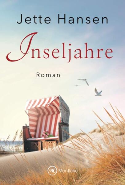 Große Gefühle auf Spiekeroog - ein Roman von #1-Kindle-Bestsellerautorin Jette Hansen über Liebe, Freundschaft und die Verbundenheit zu einer wunderschönen Insel. Franzi lebt seit ein paar Monaten mit ihrem Freund Tamme auf der kleinen Nordseeinsel Spiekeroog. Sie liebt ihr neues Zuhause und die Arbeit als Verwalterin von Ferienhäusern. Alles scheint gut zu laufen, bis plötzlich die Gäste ausbleiben. Franzi erfährt, dass jemand auf der Insel Gerüchte über sie und Meta verbreitet. Da Tamme für einige Wochen auf einem Kutter aushilft, muss Franzi sich allein um alles kümmern. Auch ihre Freundin Edda, die mit Eheproblemen kämpft, kann ihr nicht zur Seite stehen. Als sei das alles nicht genug, steht eines Tages ein Mann vor Franzis Tür und behauptet, ihr leiblicher Vater zu sein … Neue Ausgabe: Die lieferbare Ausgabe von »Inseljahre« wurde überarbeitet und neu gestaltet.