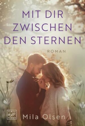 Hörst du den Wind in den Fichten flüstern? Spürst du das tiefste Herz Alaskas? Der bewegende neue Liebesroman von Kindle-#1-Bestsellerautorin Mila Olsen Die angehende Schriftstellerin Haven kennt nur die Einsamkeit ihres Zimmers und die Stille ihrer Gedanken. In Moose Creek soll sie bei Freunden ihrer Eltern im Restaurant aushelfen und lernen, mehr auf andere zuzugehen. Kaum in Alaska angekommen, verliebt sie sich jedoch ausgerechnet in Hayes Henderson, den attraktiven Außenseiter der Kleinstadt, über den es jede Menge Gerüchte gibt. Die Katastrophe scheint vorprogrammiert. Sein anfänglicher Spott ihr gegenüber verwandelt sich jedoch schnell in Zuneigung und Haven ist zum ersten Mal wirklich glücklich. Vor allem, als er sie in seiner Cessna mit zu den Sternen nimmt. Doch ein düsterer Schatten schwebt über den Liebenden. Hayes weist Haven plötzlich zurück und sie steht vor der größten Herausforderung ihres Lebens. Zwischen den Geistern der Vergangenheit, der Verbindung ihrer Familiengeschichten und der erbarmungslosen Wildnis muss Haven kämpfen: um ihr Leben, die Wahrheit und vor allem um ihre Liebe.