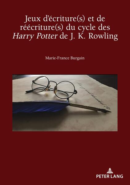 Vingt ans après la sortie du premier tome, l’univers des Harry Potter est toujours présent en librairie, au cinéma et sur Internet mais également, depuis l’été 2017, sur une scène de théâtre londonienne. Cet ouvrage analyse les processus d’écriture et de réécriture à l’oeuvre à l’intérieur et autour de cet univers de fiction. En effet, les choix stylistiques et littéraires de l’auteure encouragent une lecture à la fois captive et distanciée qui peut expliquer, en grande partie, la projection des lecteurs dans ce monde et leur envie de le retrouver et de le prolonger à travers de multiples médias. Ce livre porte premièrement sur les formes d’écrit présentes dans l’oeuvre et les jeux mis en place autour de l’écrit dans les intrigues, ceux- ci étant classés selon les genres littéraires dans lesquels s’inscrit le texte de Rowling. Il aborde ensuite la question des jeux proposés par la romancière à ses lecteurs, développe une analyse de son écriture, qualifiée de ludique, visuelle, réflexive et manipulatrice, et explique en quoi cette oeuvre transgénérationnelle propose plusieurs niveaux de lecture. En s’appuyant sur les théories de la réception, cette étude s’intéresse particulièrement aux façons de solliciter la mémoire, l’esprit de déduction et la culture des lecteurs. Enfin, ce livre traite des réécritures des romans de J.- K. Rowling dans les médias ou sous forme de traductions, de parodies ou de copies publiées. Il présente également les pratiques transfictionnelles et transmédiatiques qu’a inspirées et inspire toujours l’heptalogie. Ces dernières se déclinent en livres, films, jeux vidéo, fanfictions ou encore en productions théâtrales mais proposent aussi d’autres formes de réappropriation de l’oeuvre dont le tatouage féérique est un exemple significatif. C’est en analysant de plus près tous ces phénomènes que cet ouvrage permet de mieux comprendre en quoi Harry Potter est un phénomène culturel sans équivalent.