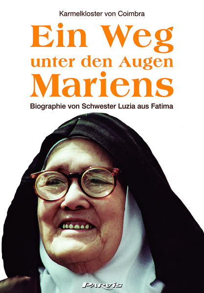 Dieses Buch, das nach dem 100. Jahrestag der Erscheinungen der Muttergottes vom Rosenkranz in Fatima (1917) erscheint, ist eine Art Testament von Schwester Luzia (1907-2005). Es zeichnet schnell die Geschichte der Erscheinungen aus der Sicht von Schwester Luzia nach, aber der Hauptteil besteht aus dem Leben von Schwester Luzia im Kloster mit vielen Anekdoten, die von ihren Mitschwestern erzählt werden. Dieser Aspekt ist völlig neu und wurde noch nie gezeigt. Den Alltag von Schwester Luzia im Kloster zu verfolgen, zu sehen, wie sie, die die Jungfrau Maria, den Himmel, das Fegefeuer und die Hölle gesehen hat, ihr Leben als Ordensfrau in einer Gemeinschaft lebt, ist sehr erbaulich. Die Erklärungen über die Weihe der Welt an Maria und über den dritten Teil des «Geheimnisses von Fatima» kommen zu uns von demjenigen, der sie aus dem Mund der Jungfrau Maria selbst gehört hat. Es ist wirklich ein fesselndes Buch für alle, die Schwester Luzia in ihrer Intimität entdecken wollen.