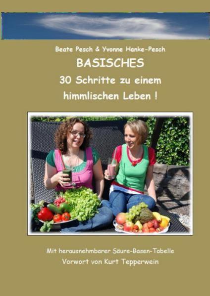 Die beiden Autorinnen und Seminarleiterinnen Beate Pesch und Yvonne Hanke-Pesch vom GESUNDEN KREIS in Holzheim haben ein Buch aus der Praxis für die Praxis geschrieben. Sie geben in dem wunderschön gestalteten Buch ihre jahrelangen Erfahrungen leicht verständlich weiter. Es enthält viele Tipps für eine geistig-seelische und körperliche Entschlackung mit großem Rezeptteil (Suppen, Hauptgerichte, Süßes, Brote, Brotaufstriche), garantiert einfach und schnell zu kochen. Die Rezepte wurden von den Autorinnen getestet, sie schmecken auch Kindern sehr gut. „Das Buch ist viel mehr als nur ein Kochbuch, es ist ein „Lebensbegleiter“ und durch seine liebevolle Gestaltung so schön, dass man jeden Tag darin blättern möchte“. Aus dem Inhalt: Vorwort von Kurt Tepperwein. Grundlegende Informationen zum Säure-Basen-Gleichge-wicht, Symptome der Übersäuerung, Übersäuerungskrank-heiten und basische Ernährung. 30 Gesundheitstipps für ein basisches Leben, u.a. über verschiedene basische Lebensmittel, Informationen über gesunde Öle und Wasser. Basische Alternativen zu Kuhmilch, Getreide, Salz und Zucker. Viele weitere Gesundheitstipps wie das Ölziehen, Trampolin swingen, die Kunst des Segnens und „Kau-Jogging.“ Desweiteren erhält der Leser zahlreiche Tipps zur seelisch-geistigen Entschlackung, z.B. Kurzmedita-tionen, die Übung zur Selbstliebe, die Tagesrückschau etc.