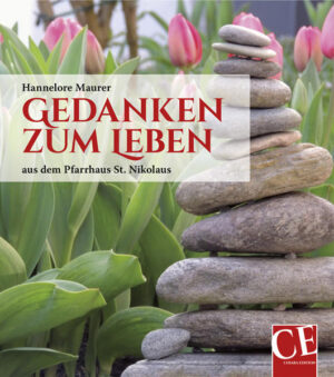 Ursprünglich für das Radio geschrieben, gibt es auf vielfachen Wunsch die "Gedanken zum Leben" nun auch gesammelt als Geschenkband: Tiefgründig, mitunter auch humorvoll und zum Nachdenken - Gedanken zum Leben und zum Aufatmen...