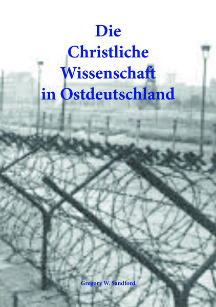 Die Christliche Wissenschaft ist eine von nur zwei Religionsgemeinschaften, denen die Anerkennung durch das kommunistische Regime der DDR verweigert wurde - auch wegen ihrer Verbindungen zu den USA. Später wurde sie die einzige Religionsgemeinschaft, die formell von diesem Regime anerkannt und zugelassen wurde. Ausgehend von ostdeutschen Archiven und solchen der Christlichen Wissenschaft, von persönlichen Archiven und Interviews, sowie von seinen eigenen Erfahrungen in in der DDR zeichnet Dr. Sandford nach, wie die christlich-wissenschaftliche Gemeinschaft dort Jahrzehnte der Verfolgung überlebte und schließlich das Recht gewann, sich zu organisieren und wieder öffentliche Gottesdienste zu veranstalten. Es ist eine Geschichte unerschütterlichen Glaubens, beharrlicher Arbeit und stillem Heldentum.