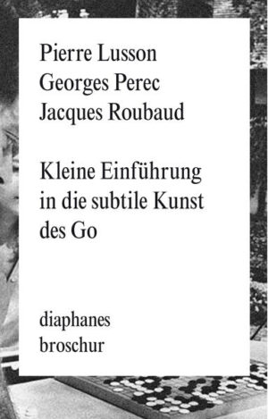 Spielanordnungen und Regelzwänge sind die herausragenden Merkmale der Literatengruppe Oulipo, die auch von seinem bekanntesten Mitglied, Georges Perec, in vielfältigster Weise angewandt wurden. Noch bevor er das Springerproblem bei seinem epochalen Werk Das Leben Gebrauchsanweisung in Einsatz brachte, fröhnte Perec gemeinsam mit seinen Kollegen dem chinesischen Brettspiel Go, gemeinhin deutlich komplexer eingeschätzt als Schach. Das hier vorgelegte Büchlein ist ein pointiertes Plädoyer für die unbedingten Vorzüge dieses Umzingelungsspiels und eine heitere Einführung in dessen Kunst.