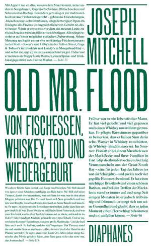 Der dreiundneunzigjährige Hugh G. Flood, pensionierter Abbruchunternehmer mit schottisch-irischen Wurzeln, gedenkt mit einer Diät aus Fisch und anderem Meeresgetier, Whiskey und der Luft des New Yorker Hafens 115 Jahre alt zu werden. Die drei Geschichten, die Joseph Mitchell diesem halb erdichteten, halb wahren Sonderling gewidmet hat, sind legendär: In der Redaktion des »New Yorker« musste jeder Neuankömmling sie durcharbeiten. Entstanden sind sie Mitte der 1940er Jahre, und in diesem kürzesten Buch von Joseph Mitchell ist im Kleinen alles enthalten, was seine Reportagen und Porträts allgemein auszeichnet: unvergessliche Charaktere, liebevoll, ungeheuer lebendig und mit Galgenhumor beschrieben und zugleich von einer Intensität, die ihresgleichen sucht. Mit »Old Mr. Flood« hat Mitchell dem versunkenen Fulton Fish Market und seinen Hafenarbeitern, Köchen und Fischhändlern ein Denkmal gesetzt. Ein gefundenes Fressen für New-York-Liebhaber, Flaneure und alle Esslustigen.