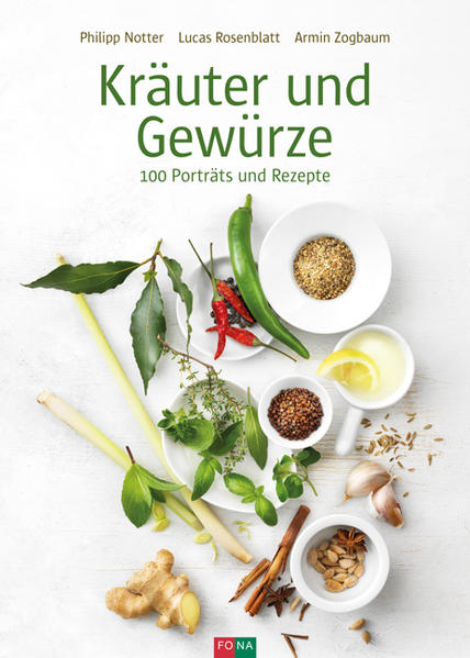 Symphonie der Aromen: Gewürze sind Musik für den Gaumen In diesem ganzheitlichen Gewürzbuch findet sich alles rund ums Thema Würzen: Einmalige Aroma-Menüs, ein unschlagbares Lexikon mit 100 Würzpflanzen-Porträts und eine hilfreiche Gewürzpraxis mit vielen Grundrezepten und Tipps. Einfach unwiderstehlich sind die Düfte von Vanille, Kardamom und Zimt oder Salbei, Thymian und Co. Unzählige entdeckenswerte Gewürze zaubern Aromen und Düfte auf den Teller, die alle bisherigen Vorstellungen von Genuss übertreffen. Die hohe Kunst des Würzens besteht jedoch darin, verschiedene Aromen subtil aufeinander abzustimmen, so dass keiner der Mitspieler dominiert. In diesem Buch steht das Würzen und Aromatisieren von Speisen im Vordergrund, wobei im Lexikonteil auch Verwendungsmöglichkeiten in der Heilkunst erwähnt werden. Inspiration zu den Rezepten sind die wichtigsten Küchen der Welt. Zahlreiche nicht rezeptgebundene Küchentipps rund ums Kochen mit Gewürzen sowie Grundrezepte für eigene Gewürzmischungen und Basics ergänzen das Gewürzbuch. Eine Fülle an Anregungen für Einsteiger oder Profis, die es würzig mögen. Aus dem Inhalt: Lexikon Rund 100 Steckbriefe von Ajowan bis Zwiebel (Stichworte: Botanik, Herkunft und Anbau, Geruch/Geschmack, Verwendung, Inhaltsstoffe, Geschichte, Heilkunde) Gewürzpraxis Gewürze einkaufen und lagern. Herstellen von Basics Rezepte Kalte und warme Häppchen, kleine Mahlzeiten, Mittelpunkte mit Fleisch, Mittelpunkte mit Fisch und Meeresfrüchten, kalte und warme Desserts