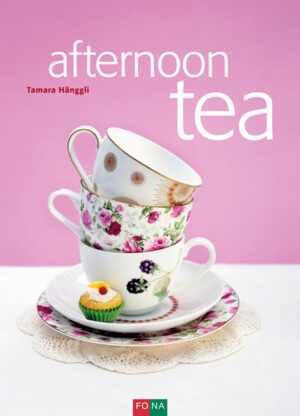 Teatime - das Geschenkbuch für geschenkte Augenblicke  · Eine englische Tradition erobert den Kontinent · Alles, was es für eine gelungene Einladung braucht · Geschenkbuch: Emotion, Ambiance und Rezepte  English Afternoon Tea erfreut sich hierzulande immer grösserer Beliebtheit. In namhaften Hotels gehört er zum stilvollen Nachmittagsangebot, aber auch im Freundeskreis lädt man wieder zum Tee, und zwar möglichst authentisch. In diesem Buch findet sich alles, was es zu einer gelungenen Afternoon-Tea-Einladung braucht, vom richtigen Umgang mit der Teekanne über die unterschiedlichen Zubereitungsarten des Schwarztees bis hin zu den traditionellen Scones und Shortbreads & Co.