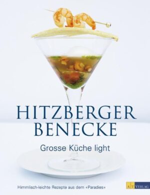 Große Küche zeitgemäß, leicht und kalorienbewusst zubereitet Große Küche light Eduard Hitzberger vom Hotel Paradies in Ftan im Unterengadin ist seit Jahren einer der höchstdekorierten Köche und Hoteliers der Schweiz: 18 Punkte im GaultMillau, 2 Sterne im Guide Michelin, Koch des Jahres, bestes Viersterne-Ferienhotel der Schweiz sind nur einige der Auszeichnungen, die er errungen und seither immer wieder von neuem bestätigt hat. Seit fünf Jahren bildet Hitzberger zusammen mit Boris Benecke ein starkes Team in der Küche. Die Zeichen der Zeit erkennend und aus der Not, dass der Zeiger der Waage immer höher geklettert war, hat Eduard Hitzberger eine neue Gourmetmenü-Linie entwickelt, die sogenannte Lightstyle-Küche, bei der pro Gang höchstens 300 Kalorien auf den Teller kommen. Und dass die „Paradies“-Diät wirkt, demonstriert der Chef gleich selbst: 14 Kilo hat er mit der Lightstyle-Küche abgenommen. Gekocht wird mit wenig Kohlehydraten, ohne (oder mit möglichst wenig) Butter, Rahm und Öl, dafür würzig, mit viel Fisch und Gemüse. Dass dies auf Sterneniveau möglich ist, dazu auch noch ausgezeichnet schmeckt und bestechend aussieht, beweisen die 80 Rezepte in diesem Buch. Sie entfalten einen verschwenderischen Aromenreichtum und zeugen von „Artistik, Leidenschaft und bedingungslosem Willen zur Präzision“ (GaultMillau). Die Gerichte wurden meisterhaft ins Bild gesetzt von Michael Wissing.