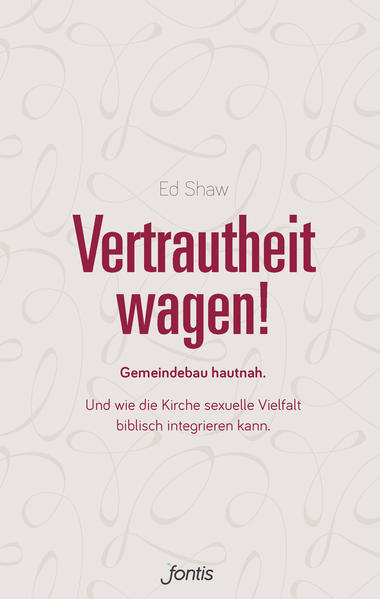 Wie lebt ein Christ, der ledig ist? Und darf er homoerotische Gefühle haben, die er dann auch noch nicht auslebt? Ed Shaw ist Pastor und tut genau das. Was ihn auf den ersten Blick als frommen Sonderling erscheinen lässt, schlägt in Wahrheit die Schneise zu einer Revolution in der christlichen Gemeinde: Mehr Intimität und Vertrautheit wagen. Ed Shaw zeigt, wie Intimität und Vertrautheit zum Ferment einer Kirche werden kann, in der Menschen ein Zuhause finden können bei Gott, bei sich selbst und beieinander. Dabei sind Intimität und Keuschheit Schlüsselworte, die nicht gegeneinander, sondern beieinander stehen und die einen Raum öffnen, in dem heilende Beziehungen gelebt werden können. Dieses Buch hat das Zeug, gängige Vorstellungen christlicher Gemeinden über ein geheiligtes Leben umzupflügen. Dabei formuliert der Autor Fragen und Gedanken, die den liberalen und den evangelikalen Gemeinden gleichzeitig den Atem stocken lassen: Was, wenn wir unsere erste Aufmerksamkeit nicht unseren Gefühlen, unserem Glück oder unserer Tradition zukommen lassen, sondern dem lebendigen Gott? Theologisch klug und biografisch authentisch führt das Buch seine Leser in eine heilige Unruhe und zur Sehnsucht, mehr Intimität und Vertrautheit zu wagen und die "distanzierte Freundlichkeit in den Gemeinden" aufzubrechen. Eine ganz neue Sichtweise, die verblüfft.