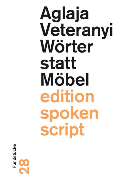 In ihrem kurzen Leben hat Aglaja Veteranyi zahlreiche Notizbücher und Makulaturblätter mit Texten gefüllt. Sie hat ihre Wörter und Sätze fortlaufend durchgestrichen, um- und neu geschrieben und von einem Text in den andern wandern lassen. So umfasst ihr Nachlass trotz zwei postum veröffentlichten Bücher noch eine beträchtliche Anzahl unveröffentlichter Texte. Der erste der zwei Bände, "Wörter statt Möbel", enthält Kurz- und Kürzestgeschichten, Gedichte, Sprüche und Tipps, Minidramen und den grossen Monolog "Mamaia". Diese Texte hat die Autorin auch für Bühnenauftritte geschrieben, die sie allein oder gemeinsam mit ihrem Lebens- und Schaffensgefährten Jens Nielsen bestritt. Allen gemeinsam ist die der Autorin eigentümliche Mischung von surrender Groteske, tieftraurigem Sarkasmus und abgründiger Komik.