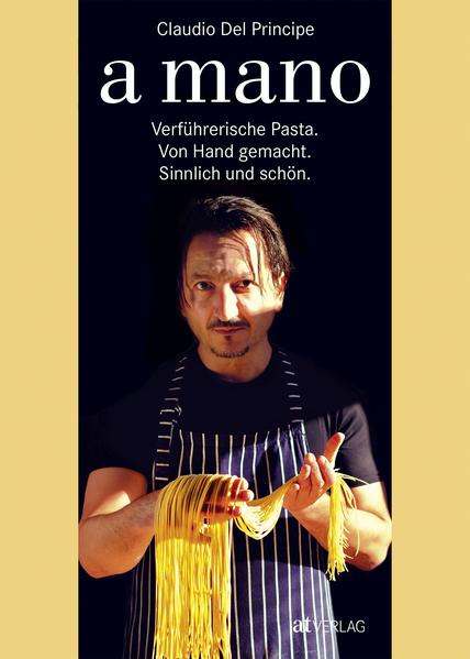 Nach selbstgemachtem Brot und eigenem Sauerteig ist handgemachte Pasta das neue grosse Thema der Food-»Craft«-Szene. Man besinnt sich auf die Tradition, schaut den italienischen Nonnas über die Schulter (die gerade auf Instagram und YouTube die Herzen der Foodies erobern) und übersetzt die Kunst der handwerklichen Pastaherstellung in zeitgemässe Gerichte. Claudio Del Principe pflegt seit jeher eine grosse Leidenschaft für »pasta fatta in casa«, und er ist überzeugt: Jeder kann Pasta machen. Gekonnt kurzweilig, witzig und anschaulich zeigt er, wie mit Achtsamkeit und Sorgfalt aus Mehl, Wasser und Ei verführerische Köstlichkeiten entstehen. Ob simple Tagliarini oder kleine kunstvoll gefertigte Gebilde, ob Pappardelle, Cappellacci, Garganelli, Agnolotti oder Fagottini, ob Cavatelli, Trofie oder Orecchiette - jede dieser Sorten wird genau erklärt und mit den passenden klassischen Zugaben, »ragù« und »sughi«, kombiniert. Ein Buch über das Glück der guten handgemachten Dinge und ein Muss für alle, die Pasta lieben.