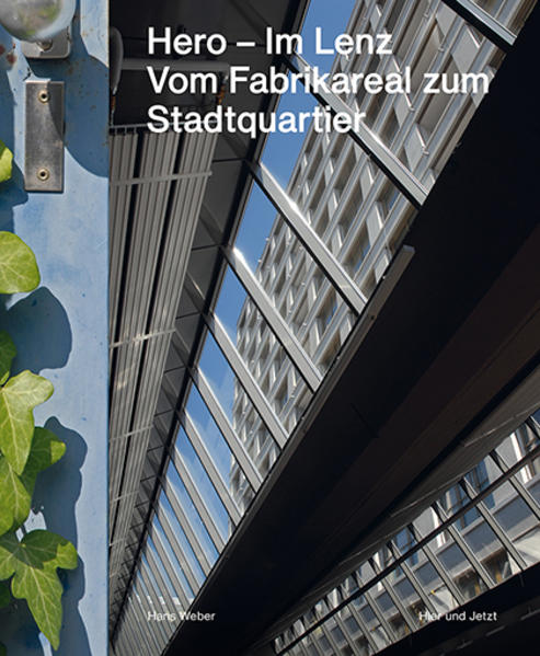 Der Übergang vom historisch gewachsenen Fabrikareal der Firma Hero in Lenzburg zum heutigen Wohn- und Gewerbequartier «Im Lenz» gilt als beispielhafte Umnutzung. Das Buch dokumentiert diesen Prozess mit einer repräsentativen Bildauswahl des Fotojournalisten Hans Weber. Die Bilder sind in den letzten sechs Jahren entstanden. Sie zeigen das geräumte Areal vor dem Abriss, den Prozess des Um- und Neubaus und schliesslich das neue 2000-Watt-Quartier im aktuellen Zustand. So entsteht ein faszinierendes Bildwerk, das sowohl die historische Tätigkeit der «Hero», das Eventlokal im Ambiente der alten Fabrikhallen wie auch die urbane Wohnsiedlung zeigt. Drei Textbeiträge des Kunst- und Architekturhistorikers Michael Hanak, des Historikers Martin Lüpold und des ehemaligen Stadtbaumeisters Richard Buchmüller ergänzen das Buch.