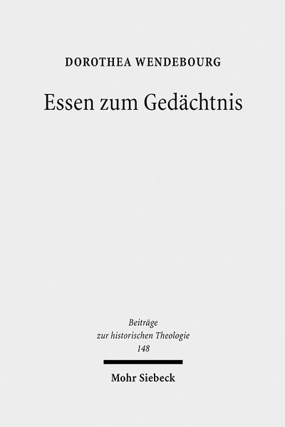 Nach dem Neuen Testament ist das Abendmahl "zu Christi Gedächtnis" gestiftet. Was mit dieser Bestimmung gemeint ist, gehört zu den zentralen abendmahlstheologischen Problemen nicht nur der biblischen Exegese und der systematischen Theologie, sondern auch der Liturgiewissenschaft und des ökumenischen Dialogs. In letzterem Zusammenhang gewann das Gedächtnismotiv besondere Prominenz, weil es häufig als Brücke zur Überwindung der Meßopferkontroverse betrachtet und behauptet wurde, diese Kontroverse wäre bei richtiger Einschätzung des "Gedächtnisses" schon im 16. Jahrhundert überflüssig gewesen. Allerdings hat es bislang keine Untersuchung gegeben, die der Frage nachgegangen wäre, wie das Gedächtnismotiv auf reformatorischer Seite damals tatsächlich verstanden wurde. Nach zwei Hintergrundkapiteln über das Spätmittelalter und Erasmus von Rotterdam erörtert Dorothea Wendebourg jene Frage für die Hauptreformatoren der ersten Generation, Martin Luther, Andreas Karlstadt, Huldrych Zwingli, Johannes Oekolampad und Philipp Melanchthon. Charakteristisch ist für diese Theologen, daß sie den Vollzug, der "zu Christi Gedächtnis" geschieht, im von Christus eingesetzten Essen sehen, woraus sich, insbesondere bei Luther, die Frage ergibt, was es bedeutet, daß "Christi Gedächtnis" gerade in dieser Weise gehalten werden soll. Innerhalb des gemeinsamen Rahmens differiert die nähere Bestimmung des Gedächtnismotivs beträchtlich, so daß es nicht nur in unterschiedlicher Weise gegen das Meßopfer ins Feld geführt wird, sondern, in eigentümlicher Verschränkung mit dieser Kontroverse, auch eine Schlüsselrolle in den Auseinandersetzungen unter den Reformatoren spielt. Nicht zuletzt schlagen sich diese Differenzen auch liturgisch nieder.