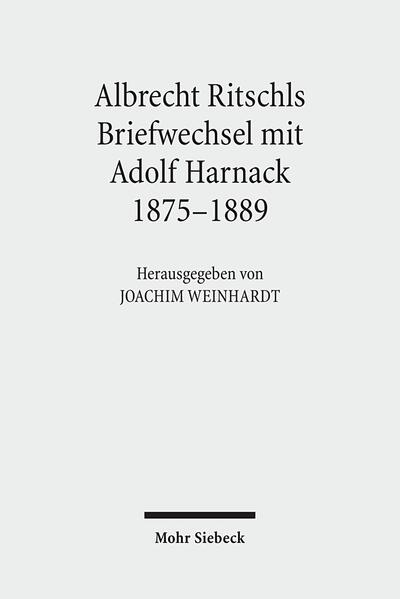 Albrecht Ritschl bestimmte mit seiner theologischen Schule die deutsche protestantische Theologie von ca. 1875 bis zum ersten Weltkrieg. Sein Schüler Adolf Harnack war unbestritten der bedeutendste akademische Theologe der Jahrhundertwende und eine zentrale Figur in der Welt der Wissenschaften. Die dialektische Theologie, die nach 1914 einen entschlossenen Bruch mit der Generation ihrer Lehrer vollzog, war durch die Fragestellungen und zu einem bedeutenden Teil auch noch durch Lösungsstrategien der Ritschlianer geprägt. Der Briefwechsel zwischen Ritschl und Harnack eröffnet einen tiefen Einblick in die Formierung der Ritschlschen Schule, in die fundamentaltheologischen Auseinandersetzungen zwischen den verschiedenen Richtungen der deutschen evangelischen Theologie in der Kaiserzeit und in die bisher nur spärlich erschlossene Biografie und den theologischen Werdegang des jungen Harnack. Der Sohn des konfessionellen Lutheraners Theodosius Harnack wurde von Ritschl nicht nur zu seiner traditionskritischen Dogmengeschichtsforschung inspiriert. Vielmehr kreist Harnacks Denken in der Zeit des Werdens gerade um Ritschls Entwurf einer dogmatischen Position. Der "Unterricht in der christlichen Religion" von 1875 bietet für Harnack eine Alternative zur anerzogenen lutherischen Orthodoxie. Allerdings wünscht er nach einer gewissen Zeit, dass Ritschl sich noch stärker von der Tradition-auch von der biblischen-lossage und sich deutlicher zur Aufklärungstheologie bekenne. Ritschl aber profiliert sich nun gerade gegen dieselbe. Es kommt zu einem Zerwürfnis, das kaum noch zu überbrücken ist.