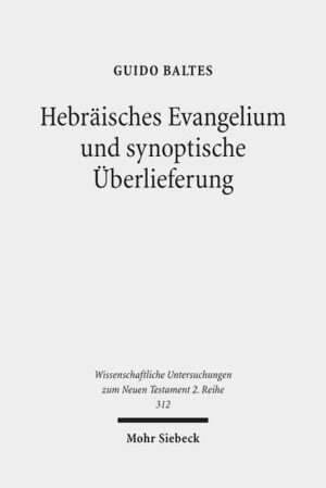 Guido Baltes untersucht, inwieweit die Frage nach einer hebräischen Frühgestalt der Evangelientradition einen weiterführenden Beitrag zur Arbeit am synoptischen Problem liefern kann. Er zeigt zunächst, dass in der jüdischen Welt des zweiten Tempels, entgegen verbreiteter Annahmen, das Hebräische neben dem Aramäischen und dem Griechischen als gleichwertige Alltags- und Umgangssprache Verwendung fand und daher auch als linguistisches Ursprungsmilieu der Evangelientradition in Betracht gezogen werden muss. Im Anschluss analysiert er anhand ausgewählter Perikopen die mögliche hebräische Frühgestalt einzelner Überlieferungen, um diese historisch plausibel in den Kontext jüdischer Literatur einzuordnen und dann auch Rückschlüsse für die synoptische Frage zu ziehen. Im Ergebnis zeichnet sich ein komplexes Modell synoptischer Beziehungen ab, in dem eine protomatthäisch geprägte Frühform der Überlieferung den drei kanonischen Evangelien vorausgeht.