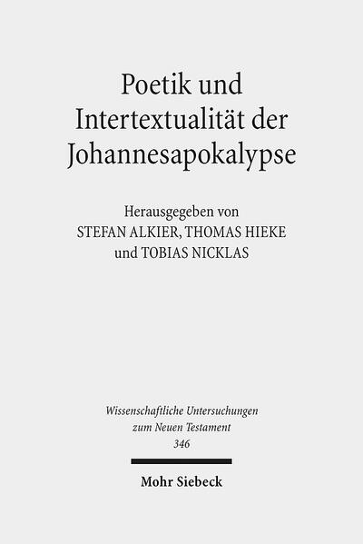 Die Erforschung der Johannesapokalypse hat in den vergangenen Jahren einen Paradigmenwechsel erfahren: während der Text lange Zeit als das Werk eines oder mehrerer Autoren angesehen wurde, die des Griechischen kaum mächtig waren und sich weit von der ursprünglichen Botschaft Jesu entfernt hatten, und während angebliche Brüche in der Konzeption immer wieder zu gewagten literarkritischen Hypothesen führten, kristallisiert sich heute mehr und mehr heraus, dass wir es mit einem höchst durchdachten, wenn auch spannungsvollen, in mancher Hinsicht einzigartigen literarischen Werk von erstaunlicher Qualität und theologischem Gewicht zu tun haben. Die Beiträge des vorliegenden Bandes, der aus den Vorträgen einer interdisziplinären Frankfurter Tagung des Jahres 2012 erwachsen ist, zieht einige der damit angedeuteten Linien noch weiter aus. Neu gewürdigt wird die Sprache der Apokalypse wie ihre stilistische und literarische Konzeption. Der Band stellt Raum- und Zeitmodelle in der Johannesapokalypse vor und fragt nach der Bedeutung des "Buches" für die Gesamtkonzeption des Textes