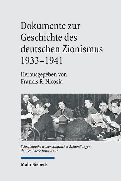 Dieser Band enthält die wichtigsten Quellen zur Geschichte des deutschen Zionismus und zur Arbeit der zionistischen Bewegung im Zeitraum zwischen Hitlers Machtergreifung im Jahr 1933 und dem Jahr 1941, das mit dem Beschluss der "Endlösung der Judenfrage" die finale Verschärfung der nationalsozialistischen Judenverfolgung markiert. Die Dokumente spiegeln die Entwicklung der judenfeindlichen Politik des NS-Regimes und die zunehmenden Schwierigkeiten der Juden und ihrer Gemeinden, der Verfolgung zu entfliehen. Zugleich offenbaren die Textquellen die wachsende Bedeutung des Zionismus für die Reaktion der deutschen Juden auf ihre nationalsozialistische Umgebung.