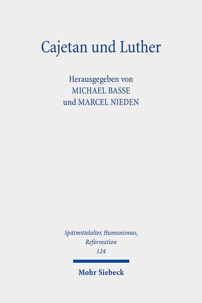 Die Begegnung von Martin Luther und dem päpstlichen Legaten Thomas de Vio Cajetan im Anschluss an den Augsburger Reichstag von 1518 war ein bedeutsames Ereignis der frühen Reformationsgeschichte. Mit Cajetan trat dem Wittenberger Reformator erstmals ein Theologe gegenüber, der die Konsequenzen von Luthers früher Buß- und Rechtfertigungstheologie erkannte. Der vorliegende Band stellt den Versuch dar, die in den letzten Jahren in Bewegung geratene Cajetan- und Lutherforschung produktiv zusammenzuführen. Dabei wird das Aufeinandertreffen der beiden Theologen vor allem im Blick auf ihre Denk-, Lebens- und Glaubenszusammenhänge rekonstruiert. Ziel ist es, von der Biographie, dem monastischen Lebensraum und den theologischen Grundüberzeugungen her einen Beitrag zu einem kontextuellen Verständnis der Begegnung zu leisten.