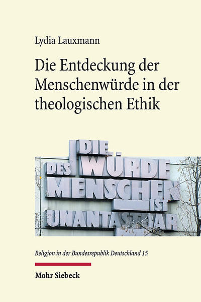 Lydia Lauxmann klärt in dieser Studie, wie Begriff und Vorstellungsgehalt der Menschenwürde innerhalb der Theologie des 20. Jahrhunderts rezipiert wurden. Während die Menschenwürde heute selbstverständlicher Teil theologisch-ethischer Debatten ist, wurde sie noch in der Mitte des letzten Jahrhunderts als "Blasphemie" und "Götzendienst" abgelehnt. Die Autorin zeigt auf, wie es von der Ablehnung der Menschenwürde zu ihrer selbstverständlichen Verbreitung kam. Sie zeichnet den Weg der Menschenwürde in die Theologie in den Debatten um Recht und Gerechtigkeit, in den Menschenrechtsdebatten und in den Bioethikdebatten der zweiten Hälfte des 20. Jahrhunderts nach und leistet damit einen Beitrag zum Verständnis theologischer und kirchlicher Debattenkultur, der Menschenwürdefigur und des Protestantismus in der Gesellschaft.