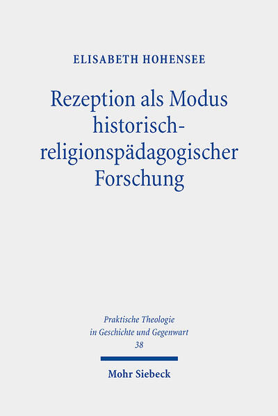 Historische Forschung gewinnt für die Religionspädagogik (wieder) an Bedeutung. Dabei ist das Verhältnis zwischen einer gegenwartsorientierten und zugleich geschichtsbewussten Theoriebildung zu bestimmen. Elisabeth Hohensee zeigt am Beispiel neuzeitlich-katechetischer Lehrbücher, welchen Gestaltungslogiken historische Forschung im Rahmen religionspädagogischer Theoriebildung folgt. Mithilfe der qualitativen Inhaltsanalyse untersucht sie die Darstellung des altkirchlichen Katechumenats in den zwischen 1750 und 1900 veröffentlichten Lehrbüchern der Katechetik. Für ihre Analyse und den daran anschließenden Entwurf historischer Religionspädagogik macht die Autorin den Rezeptionsbegriff fruchtbar. Die wissenschaftstheoretischen Überlegungen zeigen, wie historische Forschung im Modus von Rezeption einen Beitrag auch zur Gegenwartsorientierung der Religionspädagogik leisten kann.