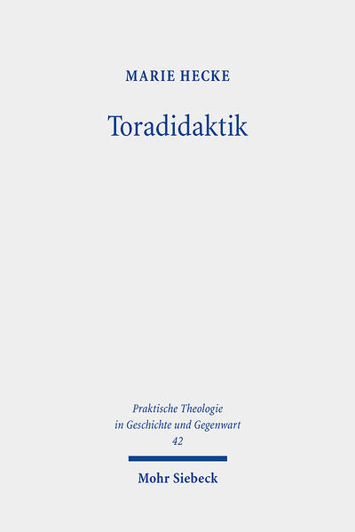 Christliche "Toradidaktik" bezeichnet eine religionspädagogische Leerstelle und Aufgabe zugleich. Sie erschöpft sich nicht in einer Bibeldidaktik des Alten Testaments, sondern ist angewiesen auf das Lernen von und den Austausch mit Bibelauslegungen und Bibeldidaktiken jüdischer Provenienz. In dieser Studie erschließt und erkundet Marie Hecke erstmals systematisch Ansätze und Konzeptionen moderner jüdischer Toradidaktik und formuliert Voraussetzungen und Möglichkeiten ihrer Rezeption in der christlichen Religionspädagogik. Sie rekonstruiert jüdische Didaktiken der Tora unterschiedlicher Denominationen und nationaler Kontexte mit dem doppelten Ziel, diese für eine christliche Leser:innenschaft sowohl in ihrem Eigenwert als didaktische Konzeptionen und Praxen jüdischer Toradidaktik sichtbar und bekannt zu machen als auch in ihrem Mehrwert für eine christliche, dialogisch orientierte Bibeldidaktik zu diskutieren und darzustellen.