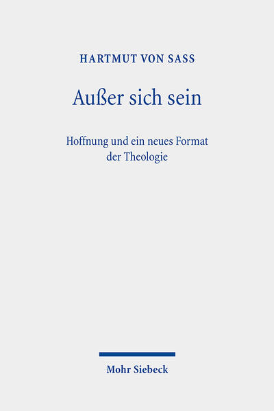 Einerseits gehört die Hoffnung zu den zentralen Themen menschlicher Existenz-diesseits und jenseits des Glaubens. Andererseits hält sich das (religions)philosophische, mehr noch das theologische Interesse an der Hoffnung in sehr engen Grenzen. Dafür gibt es Gründe, aber keine guten. Hartmut von Sass versucht nicht nur, jenes Missverhältnis zwischen Relevanz und Marginalisierung der Hoffnung abzutragen, sondern auf dem Weg dorthin zugleich eine neue Architektur der Hoffnung vorzuschlagen. Im vorliegenden Buch verfolgt er in fünf ähnlich aufgebauten Teilen einen konsistenten Gang der Argumentation. Im ersten Teil wird der dogmatische Rahmen abgesteckt, in welchen das Lehrstück der Hoffnung eingefügt wird. Dabei schlägt Hartmut von Sass vor, Theologie als Praxeologie des Glaubens zu verstehen. Im zweiten Teil stellt er die Differenz im Begriff der Hoffnung vor. Entsprechend ist die überaus umstrittene Unterscheidung zwischen einem materialen und modalen Begriff der Hoffnung gegen wichtige Einwände zu verteidigen. Dabei vertritt der Autor die Auffassung, dass dem Modus die Priorität gegenüber der Materialität der Hoffnung zukommt. Der modale Begriff (hoffnungsvoll leben) wird im dritten Teil im Blick auf die Zeiterfahrung, Identität und Statusfragen untersucht, der materiale Begriff (hoffen, dass x) im vierten Teil anhand seiner logischen Eigenschaften genauer entfaltet. Nach der Analyse folgt die Synthese: Im fünften Teil wird die Differenzierung zwischen Modus und Material 'aufgehoben', um zu zeigen, wie beide Begriffe miteinander interagieren. Dies führt zu Überlegungen zum Verhältnis von Hoffen und Handeln sowie zu einem Glauben, der sich auf die heutige Welt wirklich einlässt. In einem Epilog konkretisiert Hartmut von Sass anhand von drei zeitgenössischen Thematiken-Klima, Inklusion, Frieden -, was das für uns und unser Engagement bedeuten kann.