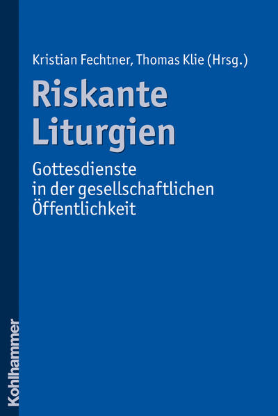 Ereignisse, Situationen und Erfahrungen, die das Gemeinwesen betreffen, werden gottesdienstlich begangen. Bei genauerem Hinsehen überrascht, in welch hohem Maße in der "postsäkularen Gesellschaft" (Habermas) Gottesdienste zu gesellschaftlich relevanten Anlässen gefeiert werden: Tsunami und Afghanistan, Erfurt und Winnenden, Einweihung des Berliner Hauptbahnhofs und Tag der Deutschen Einheit-Krisensituationen und Staatsakte drängen in eine gottesdienstliche Darstellung und Deutung. Zugleich prägen sie die liturgischen Formen einer Gottesdienstkultur, in der die Kirche öffentlich Präsenz zeigen soll. In diesen "riskanten Liturgien" wächst der Kirche die zivilreligiöse Aufgabe einer öffentlichen Trauer- und Deutungsarbeit zu: Sie erfordern eine flexible, kooperative und situativ angemessene Gestaltung. Sie machen damit die Komposition liturgischer Formen zu einem riskanten Unterfangen. "Riskante Liturgien" zeigen, wie die Gottesfeier wieder zu sich selbst kommt, nämlich als ein "öffentlicher Dienst" der Kirche im säkularen Staat.