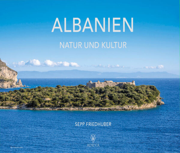 Das Land am Balkan gilt als eines der letzten Geheimnisse Europas. Es birgt eine große landschaftliche und kulturelle Vielfalt: die schroffen Gipfel der Albanischen Alpen, das tiefblaue Meer an der Adriaküste, dazwischen entlegene Täler und Seen mit einer weitgehend intakten Natur, die in 14 Nationalparks und einem Marinen Nationalpark geschützt ist. Neben moslemischen und christlichen Kulturdenkmälern sind auch antike Ausgrabungen zu besichtigen. In Albanien erlebt man eine Zeitreise zu Menschen, für die Gastfreundschaft eines der höchsten Güter ist. Ein absoluter Geheimtipp für die ganze Familie!