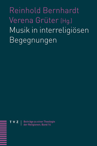 Die Praxis und Theorie interkultureller und interreligiöser Begegnungen konzentrierte sich bisher vor allem auf den «Dialog» im Sinne eines verbalen Austauschs. In jüngerer Vergangenheit wurde diese Engführung erweitert. Neben rationalen und ethischen Dimensionen interessieren nun auch ästhetische Formen und Medien. Diese Akzentverschiebung reflektieren die Autorinnen und Autoren im Blick auf Musik. In unterschiedlichen Wissenschaftsperspektiven wird der Frage nachgegangen, welche Rolle Musik in interreligiösen Begegnungen spielt: Hat Musik die ihr zuweilen zugeschriebene innere Kraft, völkerverständigend und brückenbauend zu wirken? Welche Formen der durch Musik vermittelten interkulturellen und interreligiösen Begegnung lassen sich unterscheiden? Kommt dabei spezifisch religiöse Musik zum Einsatz oder wird diese gerade vermieden? Wie lässt sich Musik als religiös qualifizieren? Was bedeutet «Verständigung» in diesem Zusammenhang?