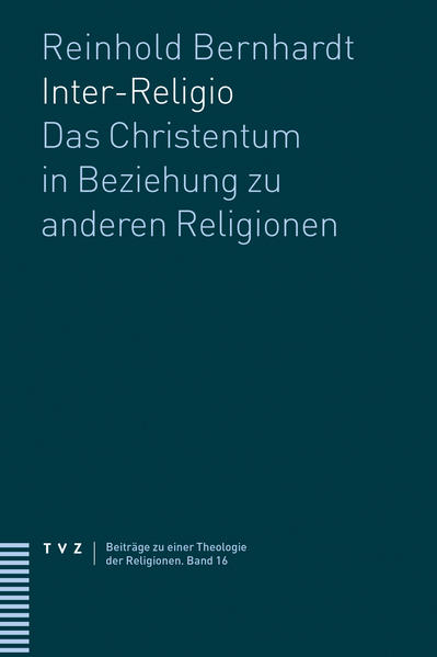 Das Verhältnis des Christentums zu anderen Religionen wird seit einigen Jahren intensiv diskutiert. Lehrbücher zur Interreligiosität aber gibt es bisher kaum. Dieses Buch ordnet und bündelt die zahlreichen Ansätze, mit denen das Thema bisher theologisch angegangen wurde. Reinhold Bernhardt arbeitet die fünf wichtigsten Grundmodelle heraus, durchleuchtet sie auf ihre systematische Struktur hin und unterzieht sie einer kritischen Diskussion. Sie werden unter den Stichworten Dialog, Gastfreundschaft, Einheit im Grund, gemeinsame Wurzeln und Vergleich zusammengefasst. Damit sind auch die Grundlagen dieses immer wichtiger werdenden Felds der Theologie benannt. Der Band eignet sich so als Lehrbuch für den Fachbereich Religionstheologie: Er gibt einerseits Einblick in klassische und aktuelle Entwürfe, stellt andererseits aber auch viele Bezüge zur Praxis interreligiöser Begegnung her.