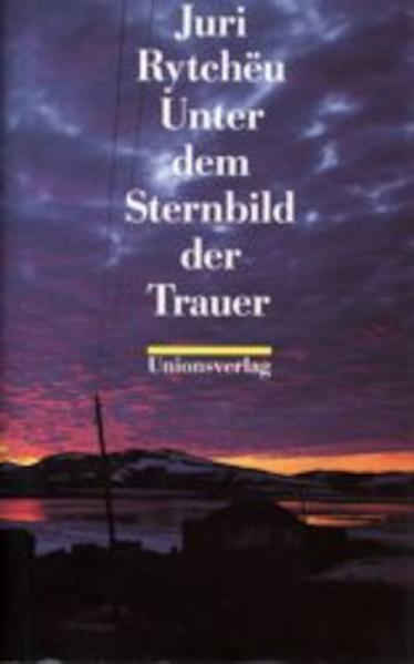 Dicht am Polarstern glitzern im Sternbild der Trauer jene Sterne, die aus den Seelen der Toten hervorgegangen sind. Dort sieht der Schamane Analko auch seinen Sohn Atun, der ein Opfer der Umwälzungen geworden ist, die über die Bewohner der Wrangel-Insel hereingebrochen sind. Den Stoff zu diesem Roman schöpfte Juri Rytchëu aus zwei Quellen: den Erzählungen seiner Stammesgenossen und aus den Akten eines damals aufsehenerregenden Moskauer Prozesses. 1934 schlägt eine sowjetische Forschergruppe auf der Wrangel-Insel ihr Lager auf. Die Insel am Polarkreis wird zum Schauplatz des unheilvollen Zusammenpralls zweier Kulturen. Beim jungen Atun endet die Zerreißprobe zwischen den materiellen Verlockungen der eingebrochenen »Zivilisation« und dem traditionellen Leben und magischen Denken tödlich.