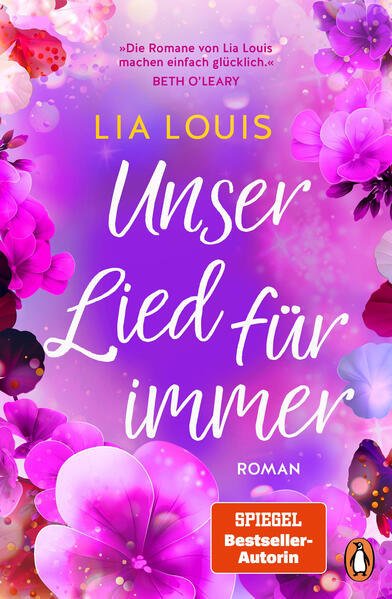 Unglaublich romantisch. Vollkommen unvergesslich. Der nächste Bestseller von Lia Louis. Für Natalie ist Musik mehr als nur eine schöne Melodie. Zweimal die Woche spielt die 32-Jährige an einem belebten Londoner Bahnhofsklavier - nur für sich und ihren verstorbenen Mann. Denn seit seinem Tod vor zwei Jahren ist dies die einzige Zeit, in der sie vergisst, wie einsam sie sich fühlt. Als Natalie eines Tages im Deckel des Klavierstuhls Notenblätter findet, traut sie kaum ihren Augen: Es sind genau die Lieder, die sie immer für ihren Mann gespielt hat und die nur er kennen kann. Hat er geheime Botschaften für sie verstecken lassen oder ist alles ein großer Zufall? Oder hält das Schicksal viel mehr für sie bereit, als sie ahnt? Eine hinreißend romantische Geschichte über einen großen Verlust und das Wiederfinden der Liebe. Der romantische dritte Roman von SPIEGEL-Bestsellerautorin Lia Louis erstrahlt in funkelndem Perlmuttpapier. »Ein Buch von Lia Louis zu lesen, ist pure Freude.« Lindsey Kelk Gleich weiterlesen: Entdecken Sie auch Lia Louis' romantische Bestseller »Jedes Jahr im Juni« und »Acht perfekte Stunden«.