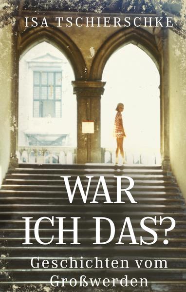 »Zu viel und trotzdem zu wenig« kennzeichnet in diesem Buch das Aufwachsen der Baby-Boomer als Post-Wirtschaftswunder-Generation. Deren Eltern, die Kriegskinder, waren oft mit sich selbst beschäftigt und damit, ihren gesellschaftlichen Status zu behaupten. Sie hatten einen Blick für Neuanschaffungen, nicht aber für unsere kindlichen Bedürfnisse, und so waren wir häufig uns selbst überlassen. - Was aber auch Vorteile hatte. Im März 2020 rief die Bürgerakademie für Kommunikation mit »Schreiben hilft! Dir auch?« zu einem Wettbewerb auf, an dem sich etwa 4000 Einsendungen beteiligten. Diese Lebenserinnerungen, darunter auch die 17 Geschichten in diesem Band, fragen danach, was uns geprägt hat, welche Wünsche und Sehnsüchte wir hatten und was davon geblieben ist. Isa Tschierschke findet, es reicht nicht, alleine im Arbeitszimmer der eigenen Kindheit zwischen Prilblumen und Telefonzellen hinterherzuhängen und längst Vergessenes zu bergen. Nicht nur Schreiben hilft, sondern Veröffentlichen. Wir sollten einander wieder mehr von unseren Leben erzählen!