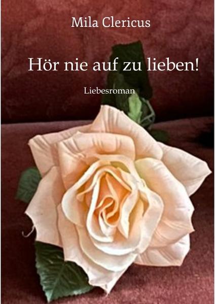 »Hör nie auf zu lieben!« ist die Fortsetzung des Romans »Hör auf dein Herz und lebe!« Auch in diesem Liebesroman fehlt es nicht an bezaubernder Romantik und tiefer Sinnlichkeit. Die Autorin Mila Clericus lässt die Hauptprotagonistin Lena, die sich nun in der zweiten Hälfte ihres Lebens befindet, neu aufleben. Das Sprichwort - nichts im Leben ist beständiger als der Wechsel - passt genau in Lenas bewegtes Leben. Die Jahre gingen ins Land und nichts ist, wie es einmal war. Mit Lebenserfahrung und schwer erkämpftem Mut stürzt sich Lena in neue Abenteuer, die ihr das Leben bereit hält. Von ihrer Familie und der langjährigen Freundin Klara fest unterstützt, wagt sie das zu erreichen, was auf den ersten Blick unerreichbar scheint. Der tiefe Glauben an die Liebe begleitet sie weiterhin auf ihrem Weg. In England öffnet sich für sie überraschend eine neue, unbekannte Welt, die sie nach und nach in ihren Bann zieht. Das Geheimnis, das für sie ein kleiner Ort am Ufer des nordatlantischen Ozeans bereit hält, überwältigte alle ihre Sinne. Nie hatte sie an Schicksal geglaubt, doch nun erfährt sie, dass alles im Leben aus einem bestimmten Grund geschieht - das Gute wie das Böse. Und was erwartet sie?