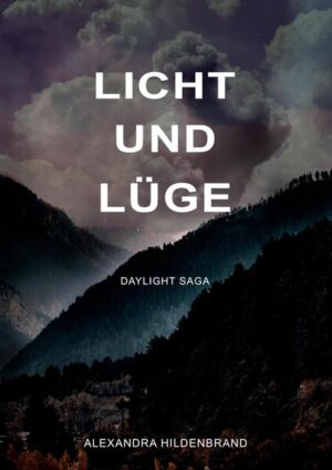 „Wollen wir nicht alle jemanden, bei dem wir so sein können, wie wir wirklich sind? Jemanden, auf den wir all unsere Ängste und Sorgen werfen können. Jemanden, der uns vor der Finsternis beschützt und uns die Furcht nimmt.“ Lumina ist nach San Francisco geflüchtet und glaubt, dort ihr altes Leben genauso weiterführen zu können, wie es aufgehört hat. Doch ihr Plan wird von Kenneth Jenkins jäh durchkreuzt, der versucht, sie mit all seiner Macht zu vernichten. Was Kenneth jedoch nicht ahnt, ist, dass Lumina längst nicht mehr die ist, die er zu kennen glaubt. So geht das Ringen um das Tageslicht weiter und Lumina muss dabei mehr als nur einen Feind bezwingen. Die eine Frage bleibt jedoch: Schafft Lumina Angel es, das Sonnenlicht zurück auf die Erde zu holen oder wird die Dunkelheit nicht nur die Welt verschlingen, sondern auch ihr Leben als Preis fordern? Und wird Kenneth Jenkins weiterhin ihr Feind bleiben oder wird er zu einem Verbündeten? Hat es dein Interesse geweckt? Dann ist die Daylight Saga genau das Richtige für dich.