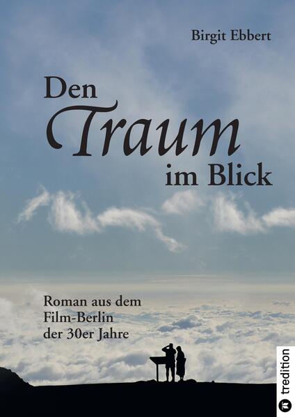 Berlin 1930. Der 20-jährige Alexander bricht sein Medizinstudium ab, um Journalist zu werden, er will so berühmt werden wie Erich Kästner. Als er bei einer Filmpremiere Marlene Dietrich erlebt, hat er eine Idee. Er wird sich an ihre Fersen heften und von ihrem Ruhm profitieren. Leider reist sie nach Hollywood ab. Aber da ist die junge Schauspielerin Herti Kirchner aus seiner Heimatstadt Kiel. Es sieht ganz danach aus, als könnte sie der nächste große Filmstar werden. Alexander beobachtet die Kielerin und lässt keine Gelegenheit aus, mehr über sie und ihre Pläne zu erfahren. So, wie sie ihrem Traum folgt, Schauspielerin zu werden, jagt er seinem Traum nach. Da holt ihn die Zeitgeschichte jäh auf den Boden der Tatsachen zurück. „Den Traum im Blick“ ist der neue Roman von Birgit Ebbert, Hagener Autorin und Expertin für Erich Kästner. In ihre Geschichte hat sie Ereignisse aus Politik und Kultur der 30er-Jahre eingebunden. Inspiriert wurde sie zu dem Roman von den Briefen der Filmschauspielerin Herti Kirchner, die in jener Zeit tatsächlich mit Erich Kästner liiert und auf dem Weg zu einer erfolgreichen Schauspielerin war.