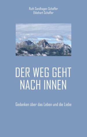 Der Philosoph Ekkehart Schaffer trifft seine große Liebe Ruth Sandhagen. Eine Begegnung, die für beide das ganze Leben verändern wird. Dennoch verlieren sie sich zunächst wieder aus den Augen. Erst sechs Jahre später, als Ruth an Krebs erkrankt, entschließt sie sich, ausgerechnet Ekkehart davon zu erzählen. Im Anblick der eigenen Vergänglichkeit wird ihre Liebe lebbar. Seitdem gehen sie ihren Weg gemeinsam. Erleben eine Zeit voller guter Tage. Bis zu dem Moment, indem sich Ruths Krankheit zurückmeldet. Und das ohne Aussicht auf Heilung. Liebe und Tod, so nah: Absurd ist die Situation, weil sie kein Entrinnen zulässt. Ganz persönlich hinterfragen beide dieses Gefühl der Hilflosigkeit, den Wert der begrenzten Lebenszeit, die Bedeutung unerfüllter Wünsche und die Furcht vor dem Sterben und dem Tod. Sie kämpft mit Ohnmacht, Schlaflosigkeit und ihrer „Kiste voller Angst“. Seine Antworten darauf fallen philosophisch aus. Im geistigen Ringen miteinander wird es ihnen bewusst, dass Menschen diese Fragen schon seit mehr als 2000 Jahren umtreiben. Ihre Gedanken sind die, mit denen sich auch heute jeder von uns angesichts seiner eigenen Endlichkeit auseinandersetzen muss. In ihrem gemeinsamen Werk „Der Weg geht nach Innen“ wechselt sich die schonungslose Sicht der Betroffenen essayistisch mit philosophischen Entgegnungen ab. Zusammen mit dem Leser und Leserinnen führt.