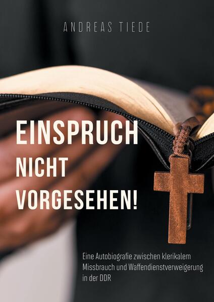 Andreas Tiede beschreibt in seiner Autobiografie sein Aufwachsen in der DDR als Sohn strenggläubiger Eltern, seinen daraus resultierenden Wunsch, Priester zu werden und den Waffendienst aus Glaubensgründen zu verweigern. Früh erlebt er dadurch Anfeindungen, Widerstand und Repressalien. Zudem ist er über mehrere Jahre den sexuellen Annäherungsversuchen eines kirchlichen Würdenträgers ausgesetzt, die ihn verzweifeln lassen und schließlich zum Abbruch seines Theologiestudiums und zum Kirchenaustritt führen. Das Buch ist ein bewegendes und bestürzendes Zeugnis gelebter Zeitgeschichte. Der Autor wirft anhand seines Schicksals Licht auf die dunklen Seiten sozialistischer und klerikaler Machtstrukturen, ihrer Doppelmoral und Unterdrückung Andersdenkender bis weit in die Zeit nach der Wende. Zugleich macht Tiede aber auch Mut und zeigt, wie Hürden und Herausforderungen mit Rückgrat, Mut und Ausdauer schließlich überwunden werden können.