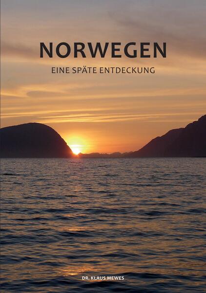 Norwegen, ein Sehnsuchtsort fu?r viele. Wilde Natur, eine gefu?hlt entspanntere Lebensweise und die reichen Fischgru?nde ziehen immer wieder Angler und sonstige Naturliebhaber in den hohen Norden Europas. Auch Klaus Mewes entdeckte das Land auf diesem Wege fu?r sich. Aus der erst spät entstandenen Liebe fu?r Norwegen entwickelte sich ein großes Wissen u?ber Land und Leute, das er auch als langjähriger Reiseleiter gern mit seinen Gästen teilte. In diesem Buch erzählt er von Erlebnissen mit Freunden, Gästen und Familie, verbunden mit tiefen Einblicken in Geschichte, Kultur und gesellschaftliche Entwicklungen. Ein Muss fu?r Norwegen-Liebhaber und Menschen, die mehr u?ber dieses unglaublich schöne Land erfahren möchten.