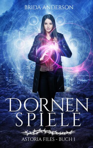 ** In Geschichten retten Elfen die Welt. In deinem Leben sorgen sie für gefährliches Chaos. ** Entdecke die Urban Fantasy Welt von »Dornenspiele«. Alanna arbeitet als Spiele-Entwicklerin in Toronto und hat eine Schwäche für Fantasy und Elfen in jeder Form. Ausgerechnet als sie an einem wichtigen Projekt arbeitet, spielen die Computer um sie herum verrückt. Der Grund? Alanna ist als Magierin erwacht! Jetzt steht sie vor einer herausfordernden Wahl: Trainieren, um Jahre an Erfahrung in nur wenigen Wochen nachzuholen, oder ihren Job und die Möglichkeit zu zaubern verlieren. Ihre einzige Hoffnung ist der geheimnisvolle Mattis, der mehr über das Zaubern weiß, als jeder andere. Er bietet an, Alanna im Umgang mit Magie zu unterrichten. Doch seine Hilfe hat einen hohen Preis, der Alannas Leben für immer verändern könnte. Gemeinsam betreten sie eine Welt, in der magische Kreaturen und moderne Technik auf unerwartete Weise aufeinander treffen. Werden die düsteren Geheimnisse, die Mattis umgeben, Alannas Vertrauen in ihn zerstören? Oder können sie gemeinsam sogar die verborgene Elfenwelt Faerie vor der Zerstörung bewahren? Alanna muss sich entscheiden: Will sie sich der Welt der Magie und den damit verbundenen Gefahren stellen oder ein gewöhnliches Leben ohne Zauber führen? Kann sie Mattis vertrauen, der mehr über ihre Bestimmung weiß, als er zugibt? »Dornenspiele« entführt dich in eine faszinierende Urban Fantasy Welt voller Spannung, Witz und einem Hauch Romantik. Lass dich von einer mitreißenden Geschichte in eine magische Parallelwelt ziehen, die du so schnell nicht vergessen wirst! Die komplette Serie ist abgeschlossen und umfasst 6 Romane - ein Leseerlebnis voller Nervenkitzel und Abenteuer. Knisternde Spannung und eine epische Welt - ein atemberaubender Urban Fantasy Reihenauftakt! Perfekt für alle Fans von Jennifer L. Armentrout, Naomi Novik, Sarah J. Maas, Rebecca Yarros, Fourth Wing, Iron Flame, Cassandra Clare, Ilona Andrews, Holly Black, Nalini Singh, Leigh Bardugo, Patricia Briggs, Laini Taylor, Victoria Schwab, Marissa Meyer, Sabaa Tahir Hol dir jetzt gleich „Dornenspiele“ und tauche in die Feen Urban Fantasy ein! Leserstimmen: »Super!!! Die Charaktere sind gut durchdacht. Die Storyline baut sich zügig auf und es wird einem nicht langweilig beim Lesen. Im Gegenteil, es ist stellenweise witzig, charmant und romantisch. Auch die Action kam nicht zu kurz. Es hat mir sehr gut gefallen, deshalb habe ich auch gleich die zwei Fortsetzungen gekauft.« mellschmi auf amazon.de »Tolles Buch! Ich mag die Geschichte sehr. Die Charaktere sind liebevoll ausgearbeitet und die Welt macht wirklich Spaß. Wer moderne Fantasy mag, ist hier richtig! Birdy auf amazon.de »Genial! Wunderbar wie es der Autorin hier gelingt, die reale Welt mit der Fantasy Welt zu verknüpfen und so eine wirklich lesenswerte Geschichte zu schreiben.« Sonja auf amazon.de »Ein mitreißendes Leseerlebnis! Tolle Charaktere und eine einzigartige Fantasy-Welt, die mich sofort in ihren Bann gezogen hat.« - Anika Blome auf amazon.de »Urban Fantasy vom Feinsten mit einer perfekten Mischung aus Witz, Spannung und Romantik. Ein absolutes Muss!« - Lisa-Marie auf amazon.de »Ich war sofort besessen von der Geschichte. Eine innovative Mischung aus Magie und Technologie, die mich nicht mehr losgelassen hat.« - Bianca auf amazon.de Warte nicht länger! Tauche jetzt in »Dornenspiele« ein und erlebe ein Feen Urban Fantasy Abenteuer, das du nicht vergessen wirst!