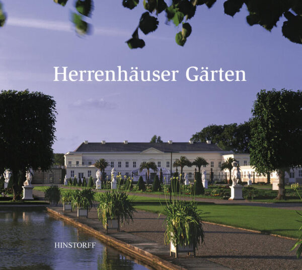 Es gibt nur wenige Orte, an denen so einfach und unmittelbar barockes und fürstliches Lebensgefühl zu erlangen ist, wie im Großen Garten von Hannover. Für jedermann. Denn seit kurfürstlichen Zeiten ist der Besuch allen erlaubt. Die Herrenhäuser Gärten sind im Laufe von mehr als drei Jahrhunderten auf ein insgesamt 135 Hektar großes Gesamtkunstwerk gewachsen, ein lebendiges Gartenkunstmuseum aus Großem Garten (Barock), Berggarten (Botanik), Georgen- und Welfengarten (Landschaft), das seit Frühjahr 2013 eine neue Attraktion zu bieten hat: das wieder errichtete Schloss im Großen Garten zu Herrenhausen. Diesem widmet sich die 3., gründlich überarbeitete und erweiterte Auflage des längst zum Standardwerk gewordenen Bandes von Hanae Komachi, Henning Queren und Nik Barlo jr. ausführlich in einem gesonderten Kapitel.