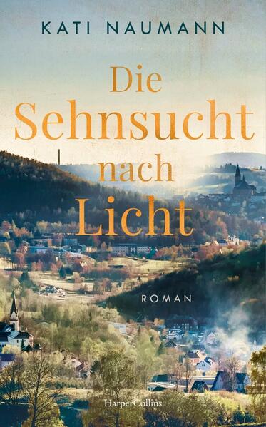 Luisas Arbeitsplatz befindet sich tief unter der Erde. Sie arbeitet in einem Besucherbergwerk im Schlematal im Erzgebirge, und obwohl sie manchen Tag ohne einen einzigen Sonnenstrahl verbringt, könnte sie sich keine schönere Tätigkeit vorstellen. So weit sie zurückdenken kann, haben ihre Vorfahren im Bergbau gearbeitet. Die Familiengeschichte ist durchzogen von Hoffnung und dem Bewusstsein, dass man jede gemeinsame Minute auskosten muss, denn so mancher ist nicht aus dem Berg zurückgekehrt. Als Luisa beschließt, Nachforschungen über den vor Jahrzehnten verschollenen Großonkel anzustellen, drängt einiges an die Oberfläche, was viel zu lange verborgen geblieben ist. Die Sehnsucht nach Licht ist es, die der Familie schließlich ihren Frieden wiedergibt. »Kati Naumann hat die Gabe die Vergangenheit lebendig werden zu lassen.« NDR Kultur