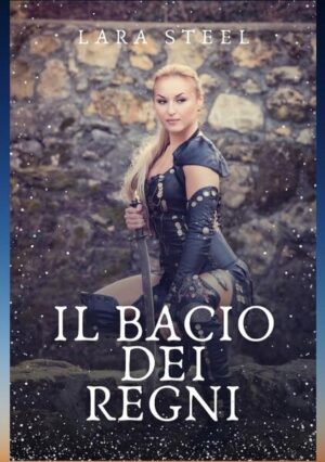 In un mondo dilaniato dalla guerra e dalle rivalità tra i Quattro Regni del Westerado, Wilda, principessa di un regno pacifico, si trova ad affrontare la devastazione che ha colpito la sua terra. Mentre la violenza e la morte regnano sovrane, Wilda si trova a compiere una scelta audace per porre fine al conflitto. Intrighi politici, passione e desiderio si intrecciano in un'avventura erotica fantasy, dove Wilda, determinata a ripristinare la pace, si avventura in un viaggio inaspettato. Quando si trova di fronte alla Regina Cissor, una donna affascinante e potente, Wilda scopre che la soluzione potrebbe risiedere in un legame più intimo di quanto avesse mai immaginato. Mentre i due regni si contendono risorse e potere, Wilda e Cissor cercano una via d'uscita attraverso l'intimità e l'accettazione reciproca. Tra segreti, tradimenti e passioni inespresse, il destino dei Quattro Regni poggia ora sulle spalle di Wilda e Cissor, donne coraggiose pronte a sfidare le convenzioni e a seguire il percorso dell'amore. "Tra le pieghe della guerra, nasce un legame inaspettato. Avventurati in un mondo di desiderio, potere e intrighi, dove la passione può essere la chiave per la pace." Scopri cosa accadrà quando il fuoco della guerra si trasforma nella fiamma dell'amore in "Il Bacio dei Regni". Questo racconto è la continuazione del "Regno di Wilda"