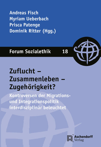 Etwa 1,2 Millionen Menschen haben in den beiden Jahren 2015/2016 Zuflucht in Deutschland gesucht. Immer noch ist das Engagement der Freiwilligen ungebrochen, doch es haben sich Gegenbewegungen zur Willkommenskultur herausgebildet. Einfache, populistische Antworten auf komplexe Fragen prägen das Meinungsbild. Das Finden und die Akzeptanz von langfristigen Lösungen setzt jedoch gesellschaftliche Auseinandersetzungen und normative Vergewisserungen zur Herausforderung der Migration voraus. • Wie lassen sich die Forderungen nach Abschottung, Grenzschließung, Obergrenzen mit dem menschenrechtlichen Anspruch des Asylrechts in Einklang bringen? • Welche ethischen Leitlinien lassen sich entwickeln, wenn in Europa eine gerechte Verteilung bei der Aufnahme von Geflüchteten politisch nicht erreichbar ist? • Wie können Fluchtursachen bekämpft und die Zahl der Flüchtlinge weltweit wirkungsvoll reduziert werden? • Wie angemessen sind die Sorgen um höhere Kriminalität und Terror durch Geflüchtete? • Wie verschärft sich die Konkurrenz auf dem Wohnungsmarkt und bei einfachen Arbeitsplätzen? • Welche Voraussetzungen benötigt eine gelingende Integration? Welche Rolle spielen dabei Religion, Verfassungspatriotismus, Gastfreundschaft und Leitkultur? • Wie entwickeln sich Identität und Zusammenhalt in einer Einwanderungsgesellschaft und was gefährdet diese? Diese ethisch höchst brisanten Themenkomplexe sind Gegenstand dieses Bandes und werden sozialethisch, interdisziplinär und stets kontrovers diskutiert, um zu sachlichen Einschätzungen und zu konstruktiven Lösungsansätzen zu gelangen.