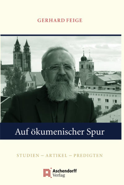 „Auf ökumenischer Spur“ geht Bischof Dr. Gerhard Feige in den Studien, Artikeln und Predigten, die im vorliegenden Band aus Anlass seines 60. Geburtstags publiziert werden, den Bemühungen um die Einheit der Christen nach. Sowohl in den stärker wissenschaftlich geprägten Texten aus seiner Zeit als akademischer Lehrer in Erfurt als auch in den Beiträgen aus seiner bischöflichen Amtszeit wird stets das Bemühen deutlich, den intellektuellen Anspruch mit der lebenspraktischen Relevanz der Ökumene zu verbinden. Neben dem Dialog mit dem christlichen Osten bildet das evangelisch-katholische Gespräch einen zweiten Schwerpunkt des vorliegenden Bandes. Dabei erweist sich die ostdeutsche Perspektive, die er als Bischof von Magdeburg in das ökumenische Gespräch einbringt, als bereichernd. So baut Bischof Feige mit den vorliegenden Texten Brücken zwischen Vergangenheit und Gegenwart, zwischen Ost und West, zwischen Wissenschaft und Volksfrömmigkeit, zwischen Gläubigen und Nichtgläubigen.