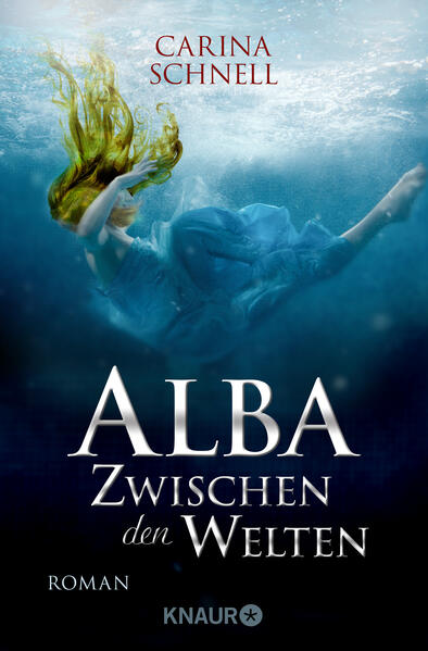 Vorsicht, Suchtgefahr: Romantische Fantasy vor der Kulisse Schottlands.Carina Schnell entführt uns an einen magischen Ort der Feen und haucht dem klassischen Konflikt „Gut gegen Böse“ neues Leben ein.Die kanadische Journalistin Catriona Keith reist nach Schottland, um vor Ort über die politischen Unruhen im Land zu berichten. Auf ihrem Ausflug durch die Highlands begegnet sie im Pub einem mysteriösen Fremden, zu dem sie sich sofort hingezogen fühlt. Als sie kurz darauf angegriffen und gejagt wird, fällt sie auf ihrer panischen Flucht durch einen Tümpel und findet sich plötzlich in Alba, dem Reich der Feen, wieder.Schnell wird klar, dass der gutaussehende Fremde aus dem Pub ein Feenkrieger namens Carrick ist, der zu einem einzigen Zweck ausgebildet wurde: Seherinnen wie Catriona, die Feen sehen und in ihre Welt reisen können, zu töten. Doch als eine Bedrohung heraufzieht, die sowohl das Ende Albas als auch der Menschenwelt bedeuten könnte, müssen die beiden sich zusammentun, um die uralte Fehde zwischen Menschen und Feen beizulegen und ihre beiden Völker zu retten.SPIEGEL-Bestsellerautorin Carina Schnell weiß, wie sie die Herzen ihrer Leser und Leserinnen höher schlagen lässt:Alba - Zwischen den WeltenAlba - Im Schatten der WeltenA Breath of Winter (Rabenwinter-Saga 1)