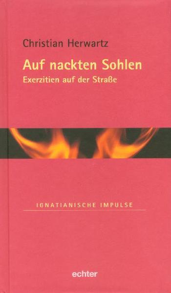 Wo Christen sich für sozial Benachteiligte engagieren, hat sich dies meist vollständig von der spirituellen Pädagogik der Kirche abgekoppelt. Christian Herwartz erzählt seinen persönlichen Weg als Arbeiterpriester. Schritt für Schritt entdeckte er neue spirituelle Wege, die das Mitleben mit armen Menschen und die Liebe zu Christus als eines sehen. So entwickelte er mit anderen die "Exerzitien auf der Straße". Das Buch erzählt von diesen Erfahrungen und gibt Anregungen zu einer erneuerten Exerzitienpraxis.