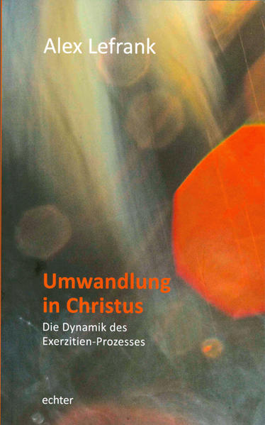 Jeder Exerzitien-Weg ist das einzigartige Abenteuer einer 'Umwandlung in Christus'. Diesen Prozess reflektiert Alex Lefrank, indem er den Blick-ausgehend von der Erfahrung-auf die Gesetzmäßigkeiten richtet, die bei aller Unterschiedlichkeit individuell verlaufender Prozesse typisch sind. So ist unter anderem mitzuerleben, welche Bibeltexte und Impulse an Schaltstellen des Exerzitien-Weges wichtig sind, aber auch, wie mit Konflikten umzugehen ist, die sich während des Prozess-Geschehens einstellen. Seine Ausführungen überzeugen durch die konsequent dynamische Sicht der Exerzitien-Phasen, die bibelwissenschaftlich orientierte Art der Interpretation, die Einbeziehung anthropologischer und psychologischer Aspekte sowie des kirchlichen Kontextes. Das Buch wendet sich an Begleiterinnen und Begleiter wie an all diejenigen, denen an geistlichen Wachstums-Wegen gelegen ist.